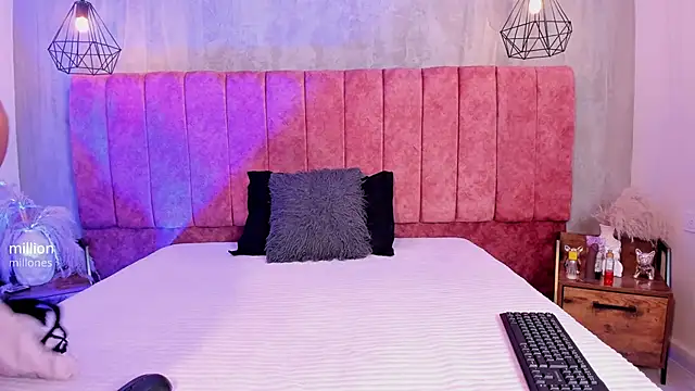 Snapshot of LunaArias chatting on 19, 5, 2026 LunaArias online show from 19, 5, 2026
