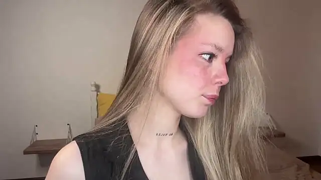Catrinee online show from 15, 5, 2026