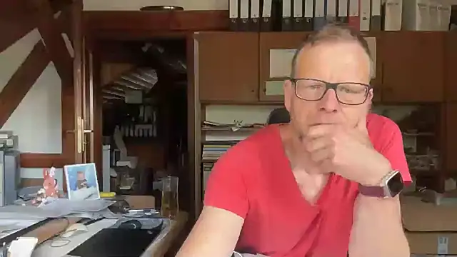 Snapshot of o_florian_o1 chatting on 6, 5, 2026 o florian o1 online show from 6, 5, 2026