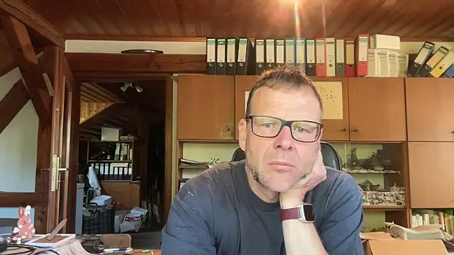 Snapshot of o_florian_o1 chatting on 18, 5, 2026 o florian o1 online show from 18, 5, 2026