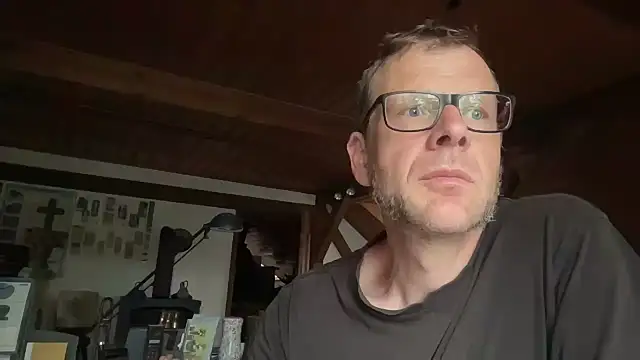 Snapshot of o_florian_o1 chatting on 5, 6, 2026 o florian o1 online show from 5, 6, 2026