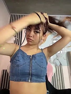 Snapshot of kira_ec chatting on 15, 6, 2026 kira ec online show from 15, 6, 2026