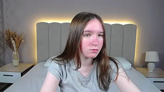 Snapshot of MarliinNova chatting on 19, 7, 2026 MarliinNova online show from 19, 7, 2026