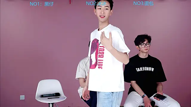 Snapshot of Y-lucky01 chatting on 16, 4, 2026 Y-lucky01 online show from 16, 4, 2026