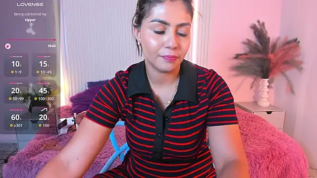 Snapshot of LucyWild8 chatting on 11, 7, 2026 LucyWild8 online show from 11, 7, 2026