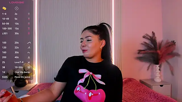 Snapshot of LucyWild8 chatting on 18, 7, 2026 LucyWild8 online show from 18, 7, 2026
