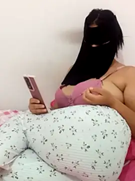 Snapshot of Youmy_love26 chatting on 6, 7, 2026 Youmy love26 online show from 6, 7, 2026