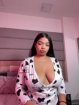 Snapshot of LilyFoox chatting on 19, 5, 2026 LilyFoox online show from 19, 5, 2026