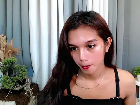 Snapshot of marie_castro chatting on 2, 5, 2026 marie castro online show from 2, 5, 2026