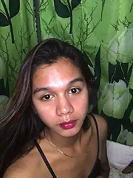 Snapshot of marie_castro chatting on 5, 7, 2026 marie castro online show from 5, 7, 2026