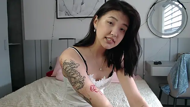 Maiaxoxo online show from 24, 4, 2026