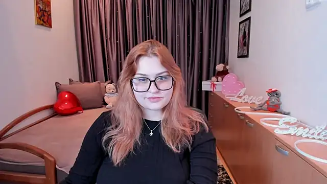 NoraLiin online show from 30, 5, 2026