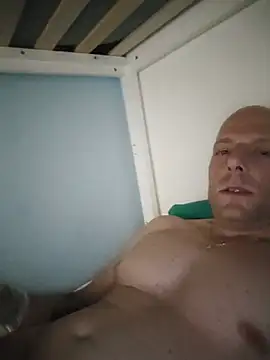 Snapshot of V4L389 chatting on 1, 8, 2026 V4L389 online show from 1, 8, 2026