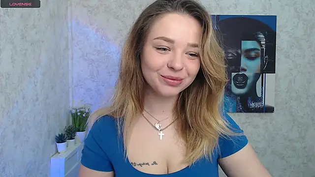 NicoleAura online show from 28, 4, 2026