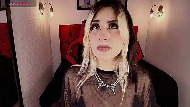 aliceinflames online show from 3, 7, 2026