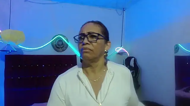Sweet-Mommy-Milf online show from 28, 5, 2026