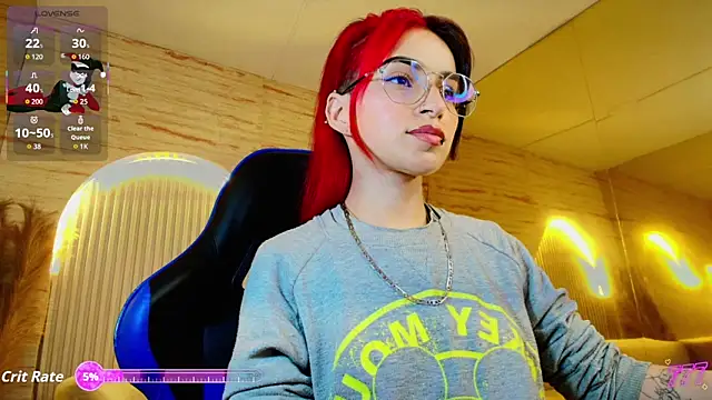 Snapshot of Moon_Red_r chatting on 8, 6, 2026 Moon Red r online show from 8, 6, 2026