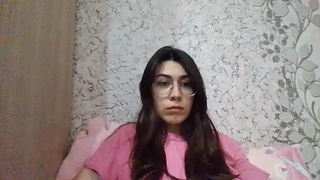 AliceDiamond5432 online show from 1, 5, 2026