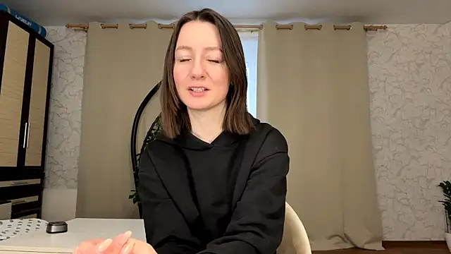 Snapshot of MariaSpadoni chatting on 26, 4, 2026 MariaSpadoni online show from 26, 4, 2026