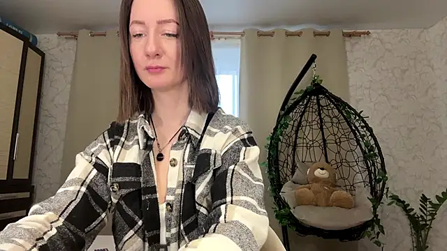 Snapshot of MariaSpadoni chatting on 28, 4, 2026 MariaSpadoni online show from 28, 4, 2026