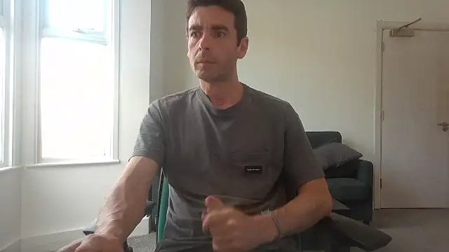 Snapshot of frenchbdmaninlondon chatting on 30, 6, 2026 frenchbdmaninlondon online show from 30, 6, 2026