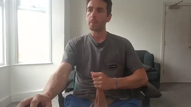 Snapshot of frenchbdmaninlondon chatting on 1, 7, 2026 frenchbdmaninlondon online show from 1, 7, 2026
