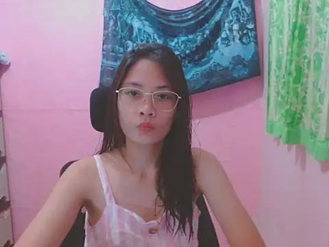 Snapshot of Sweetsexylady19 chatting on 10, 5, 2026 Sweetsexylady19 online show from 10, 5, 2026