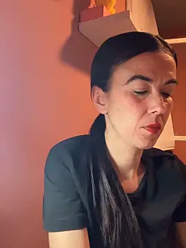 Snapshot of dulceflor25 chatting on 25, 4, 2026 dulceflor25 online show from 25, 4, 2026