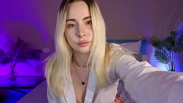 Bella crazyy online show from 19, 4, 2026