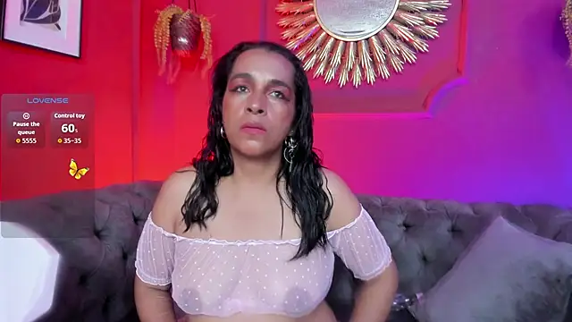 Snapshot of Rosie_Stone chatting on 28, 5, 2026 Rosie Stone online show from 28, 5, 2026