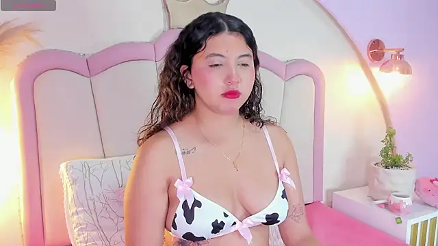 Snapshot of alexa_cutte_ chatting on 10, 7, 2026 alexa cutte online show from 10, 7, 2026