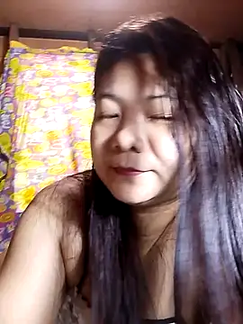 Snapshot of eljhenx chatting on 3, 6, 2026 eljhenx online show from 3, 6, 2026