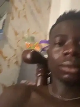 Lhommemasquer12 online show from 19, 4, 2026