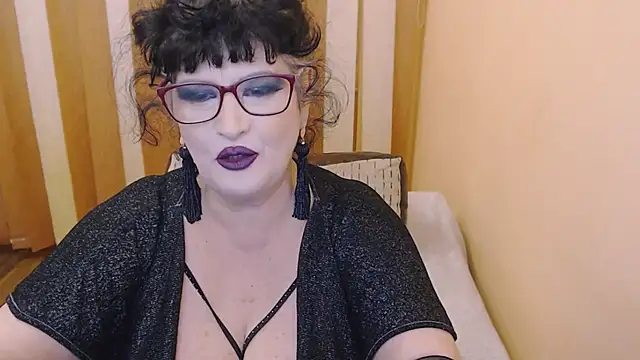 QuuenOfSin online show from 2, 3, 2025