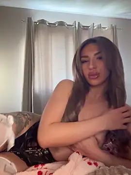 Hisnaughtylilthing online show from 23, 4, 2026