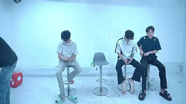 Woshididimen- online show from 7, 5, 2026