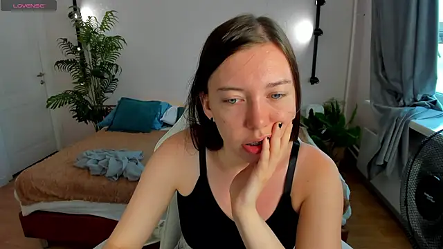 Sandra Ross online show from 25, 6, 2026