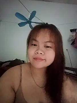 Snapshot of Truxcy1 chatting on 23, 4, 2026 Truxcy1 online show from 23, 4, 2026