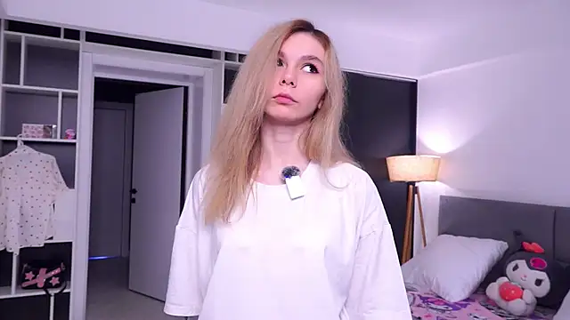 DarlineHoldness online show from 22, 4, 2026