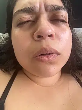 athanathelesbian online show from 21, 4, 2026