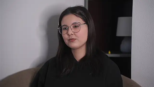 FlorentinaPinson online show from 22, 4, 2026