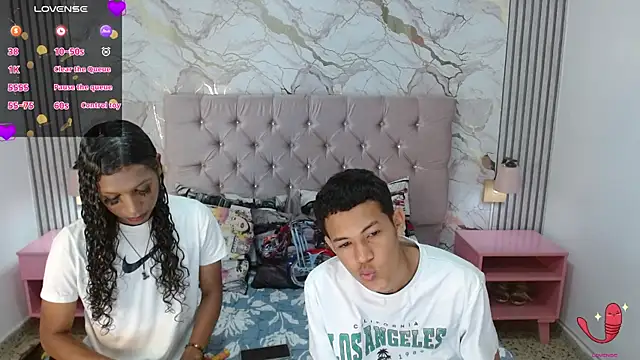 Mia Hiills online show from 11, 5, 2026