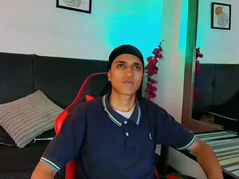 Alan Colthon online show from 24, 4, 2026