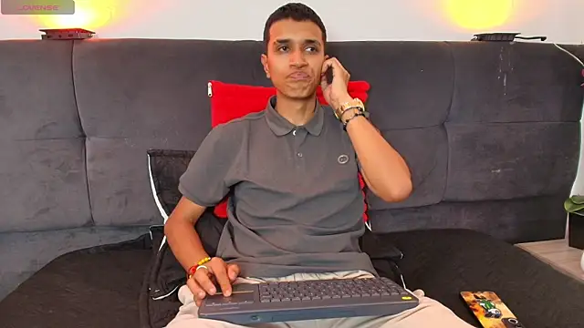 Alan Colthon online show from 25, 5, 2026