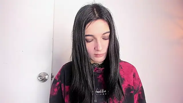 MilaWhitte online show from 20, 7, 2026