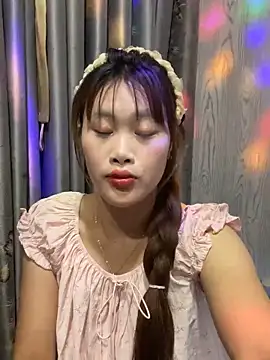 Snapshot of Ly-sexyy chatting on 28, 4, 2026 Ly-sexyy online show from 28, 4, 2026