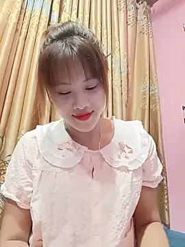 Snapshot of Ly-sexyy chatting on 12, 6, 2026 Ly-sexyy online show from 12, 6, 2026