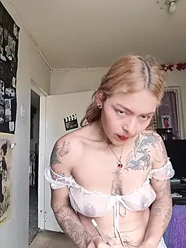 Snapshot of evafuckasd chatting on 27, 7, 2026 evafuckasd online show from 27, 7, 2026