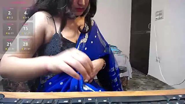 Snapshot of -Queenie chatting on 15, 5, 2026 -Queenie online show from 15, 5, 2026