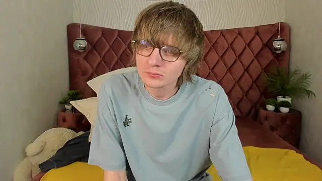 TaylerBev online show from 25, 4, 2026